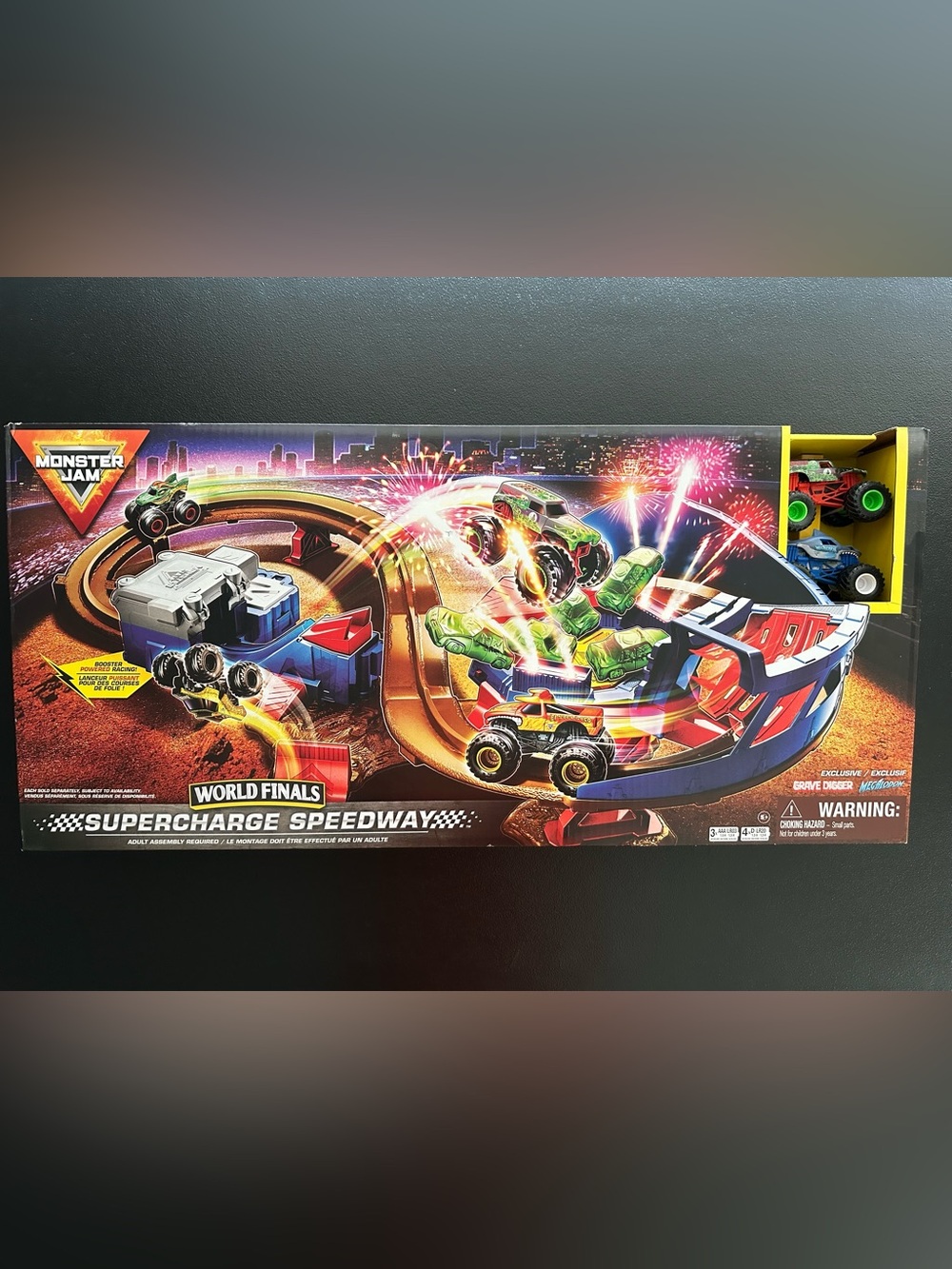 Monster Jam Monster Trucks World Finals Supercharge Speedway Playset